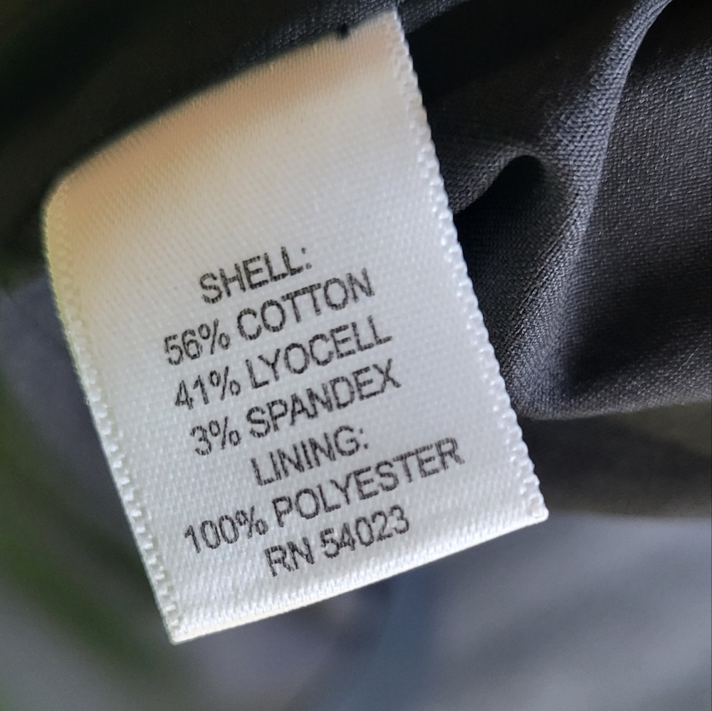 Banana Republic Black Skirt - Picture 4 of 4